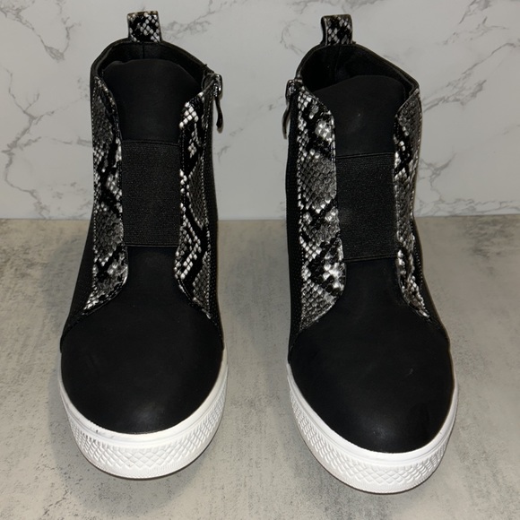 Katliu Animal Print Platform Wedge Sneakers - Picture 7 of 10